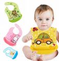 Baby Folding Plastic Rubber Baby Bib Napkin With Soft Tray. 