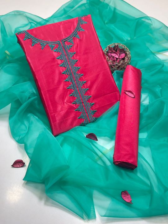 3-Piece%20Unstitched%20Katan%20Silk%20Dress%20Set%20with%20Intricate%20Handmade%20Embroidery%20and%20Luxurious%20Organza%20Dupatta%20-%20Image%207