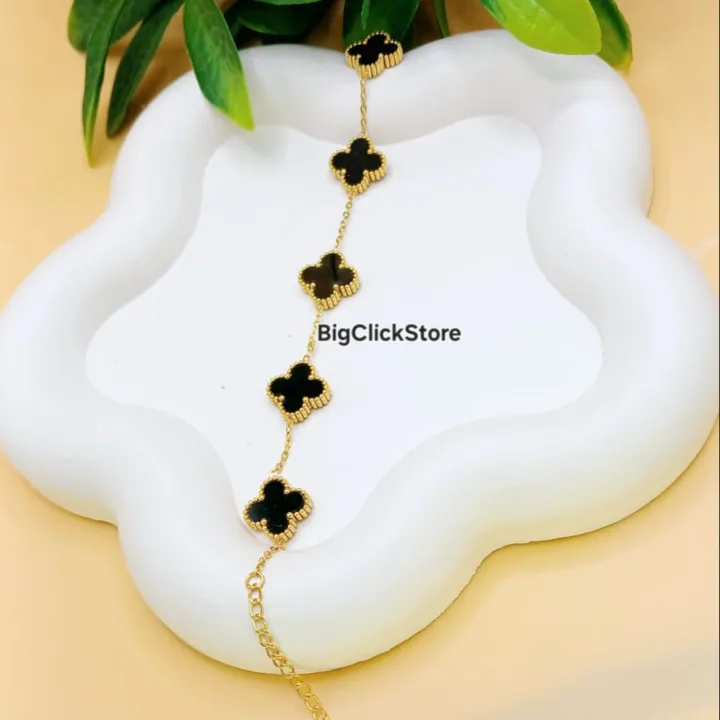 Clover%20Leaf%20Chain%20Bracelet%20-%2018K%20Gold%20Plated%20Bracelet%20-%20Stainless%20Steel%20Bracelets%20-%20Anti%20Tarnish%20JeweIry%20-Imported%20Thai%20Quality%20Jewellery%20For%20Girls%20&%20Women%20-%20Image%203