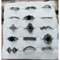 15 pcs rings. 