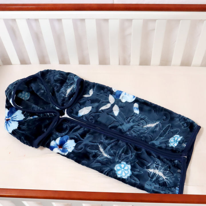 Baby%20Blanket-%20Baby%20Luv%20Blanket%20-%20Baby%20Zipper%20Blanket-%20Plushmink%20-%20Image%205