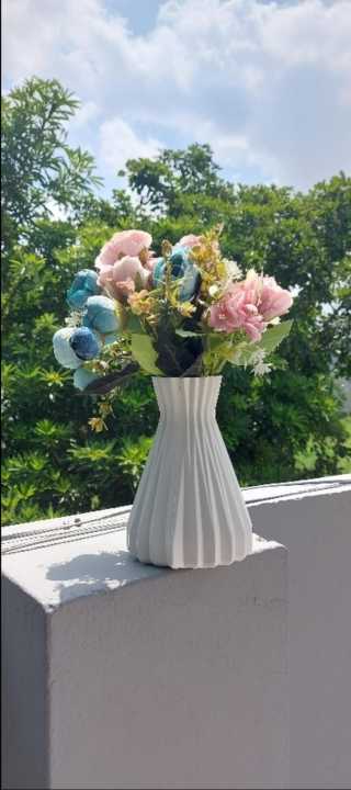 Unbreakable%20Plastic%20Flower%20Vase%206.5%20Inches%20Height%203%20Inches%20Diameter%20Durable%20Home%20Decor%20-%20Image%204