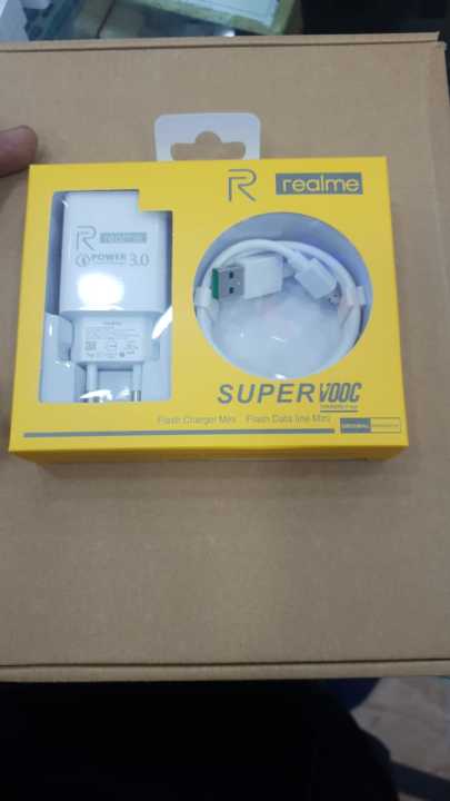 Original%20%20Realme_%20charger%20for%20realme_%201,%20realme_%202,%20realme_%202%20pro,%20realme_%203,%20realme_%203%20pro,%20realme_%203i,%20realme_%204,%20realme_%205,%20realme_%20c1%202019,%20realme_%20c1,%20realme_%20c2,%20realme_%20u1-%20White%20-%20Image%204