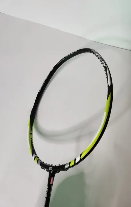 Hyq Racket Original Hiqua hq3900 32lbs badminton racket with grip and gut | Daraz.pk
