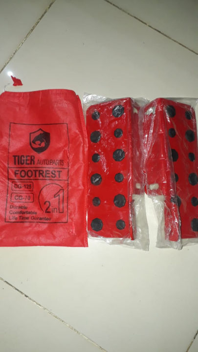 Motor Bike Universal Foot Rest - Pair for CD-70, CG-125, CD-100, Heavy Duty and Long Lasting