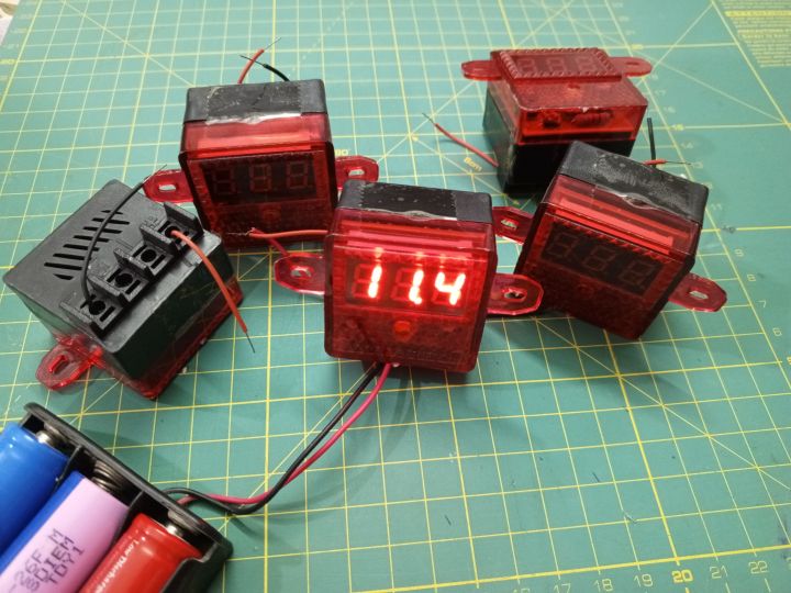 High%20Quality%20Digital%20DC%20Volt%20Meter%208V%20To%2030V%20DC%20Volt%20meter%208-30V%20DC%2012V%20meter%20For%20Battery%20indicator.%20DC%20Meter%2012V%20for%20battery%20monitor%20-%20Image%204