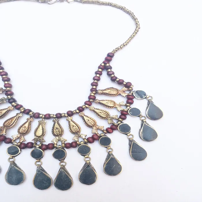 Traditional%20Bohemina%20Fish%20Tribal%20Necklace%20Decorated%20with%20metal%20spring%20and%20brown%20pearls-639%20-%20Image%204