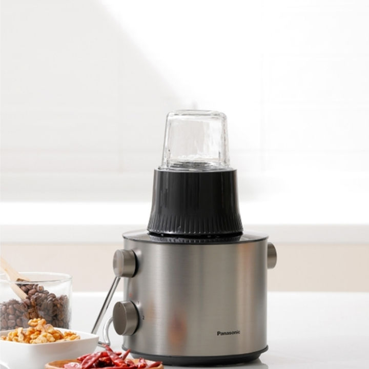 Panasonic%201000W%20Juicer/Blender%20MJ-CB800%20(Silver)%20-%20Image%205