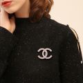 Spot Wybu 2022 Newest 8 Letters Brooch Luxury Pin Tudong Rhinestone/Pearl Rhinestone Brooch Jewelry Gift. 