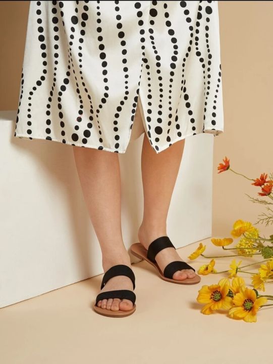 Handmade%20Foot%20Forward%20Flat%20Slippers%20for%20Women%20-%20Comfortable%20&%20Stylish,%20Available%20in%20Multiple%20Sizes%20-%20Image%208