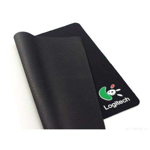 Ultra%20Smooth%20Mouse%20Pad%20for%20Gaming,%20Office%20&%20Home%20%E2%80%93%20Durable%20Non-Slip%20Mouse%20Mat%20%E2%80%93%20Precision%20Tracking%20for%20All%20Mouse%20Types%20-%20Image%202