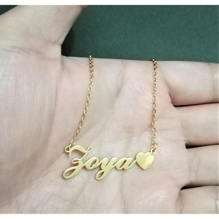 ZOYA NAME NECKLACE PENDANT LOCKET ; STAINLESS STEEL