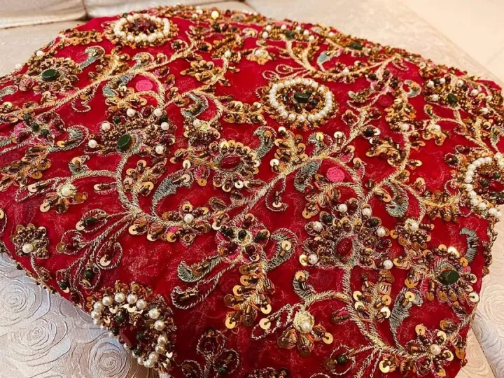 MUGHAL%20E%20AZAM%20Luxury%20Chiffon%20Collection%202%20piece%20Shirt%20&%20Dupatta%20Fabric%20Pure%20soft%20Chiffon%20SWAROVSKI%20CRYSTALS%20&%20BEADS%20COMPLETE%20HANDMADE%20WORK%20-%20Image%204
