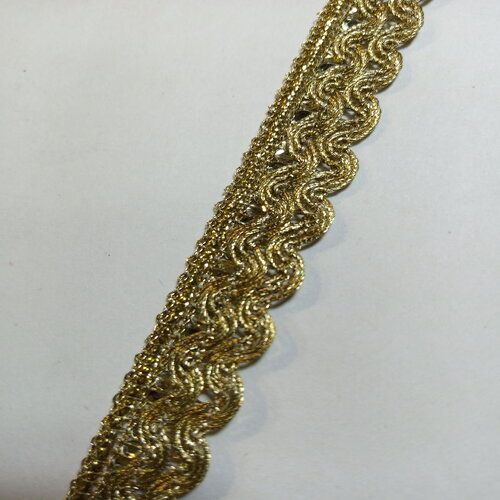 Golden%20colour%20indian%20lace%20for%20sale%20size%20is%20half%20inches%20I%20n%20very%20reasonable%20price.%20-%20Image%204