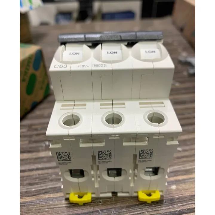 3%20pole%20breaker%20MCB%20IC60n%20-%20Image%203