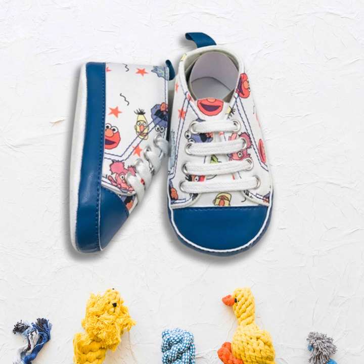 Imported%20Baby%20Shoes%20with%20Cozy%20Socks%20-%20Image%2010