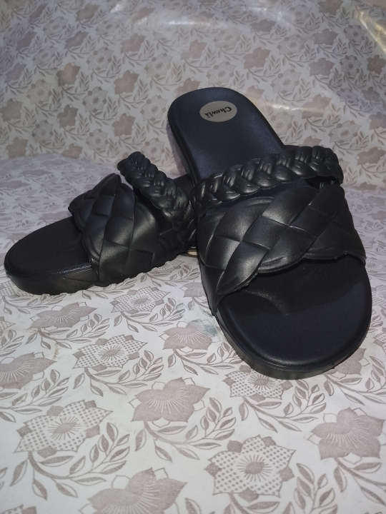 Waterproof%20Nylon%20Rubber%20House%20Slippers%20for%20Women,%20Casual%20Chappals,%20High-Quality%20-%20Image%205
