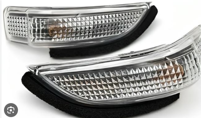 Toyota Corolla 2015-20 Side mirror indicator light  CHINA | Imported CHINA Side Mirror Signal Lamp/Indicator light for GLI AQUA Vitz Preas LEFT or Right  | Car Door Side Mirror Altis XLI, GLI 2015-2023 High Quality L/R