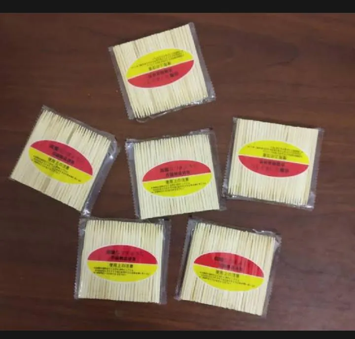 pack%20of%203%20and%206%20toothpick(100%20piece%20per%20pack),one%20sided%20wooden%20toothpick,Toothpick,Oral%20Hygiene,%20Dental%20Floss%20and%20Picks%20-%20Image%202