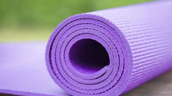 Anti-Tear%20Durable%20Exercise%20Mat%20Sports%20Yoga%20Mats%20Premium%20Quality%20Yoga%20Mat%20Anti-slip%20(4mm,5mm,6mm)%20Thick%20Gym%20Matt%20-%20Fitness%20Workout%20Mat%20-%20Image%203