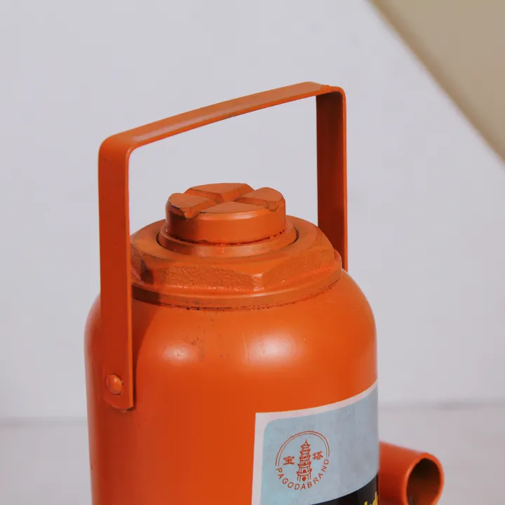 Car%20Hydraulic%20Jack%20With%20Manual%20Handle%20Heavy%20Duty%2020%20Ton,%20Adjustable%20Vertical%20Hydraulic%20Bottle%20Jack,%20Autogear%20Heavy-duty%20Lifting%20Hydraulic%20Bottle%20Jack%20For%20Automobiles%20-%20Image%205