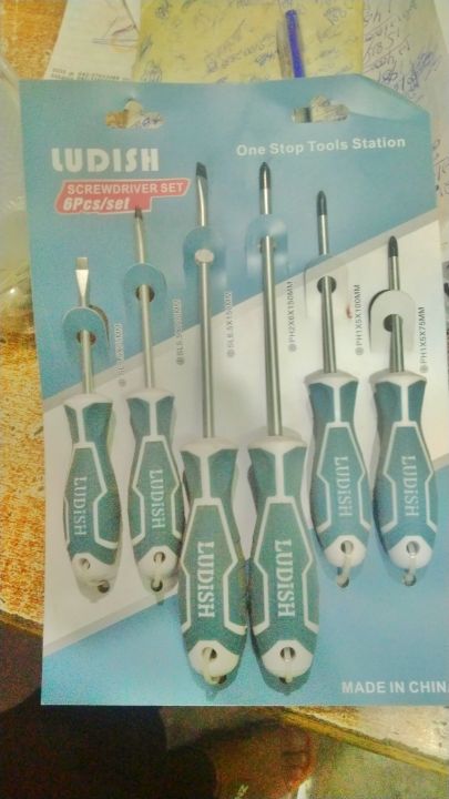 Ludish 6pcs CR-V Screwdriver Set with New Design Handle