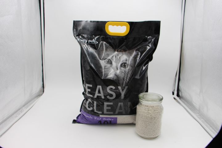 Cat%20Litter%20Easy%20Clean%20by%20Emily%20Pets-10L-Lavender(Imported)%20-%20Image%204