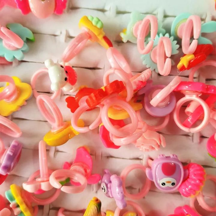 Pack%20of%2024%20kids%20cute%20day%20jewellery%20plastic%20kids%20ring%20mix%20design%20imported%20rings%20-%20Image%203