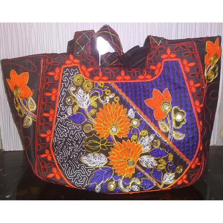 Handmade Embroidered Shoulder bag for women with Classical & Traditional Sindhi Style