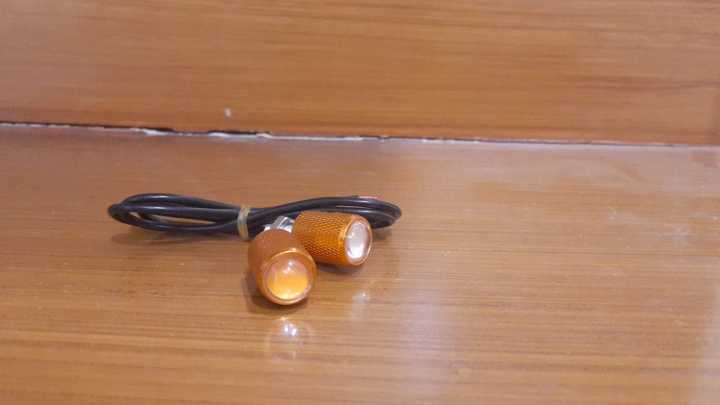 Two%20Way%20LED%2012volt%20Motorcycle%20Indicator%20Number%20Plate%20Screw%20Light%20Pair%204%20Color%20Available%20Choose%20Custom%20Color%20Lense%20LED%20Lamp%20Double%20Sided%20Metal%20Body%20White%20Blue%20Red%20Yellow%20-%20Image%204