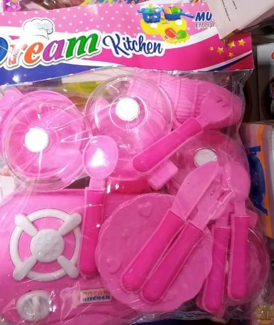 Dream%20Kitchen%20Set%20%E2%80%93%20Complete%20Crockery%20Set%20for%20Kids%20%E2%80%93%20Realistic%20Kitchen%20Play%20Set%20with%20Utensils,%20Pots,%20and%20Plates%20%E2%80%93%20Ideal%20Pretend%20Play%20Toy%20for%20Toddlers%20%E2%80%93%20Best%20Gift%20for%20Kids%20Aged%203%20and%20Up%20-%20Image%204