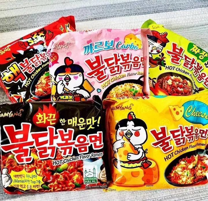 Samyang%20Noodle%20700g%20Instant%20Noodle%20Hot%20Chicken%20Flavored%20Ramen%20Noodle%20(Black%20Pack%20of%205)%20Imported%20Noodle%20Korean%20Noodle%20-%20Image%203