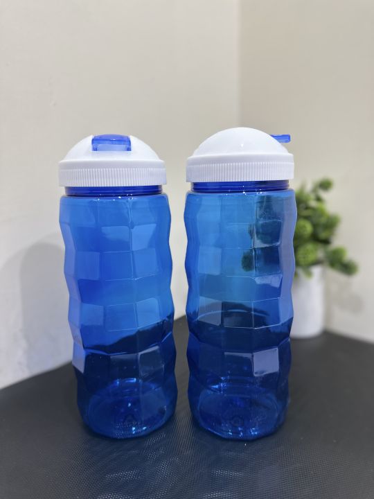 Pack%20of%202%20Diamond%20Style%20Unbreakable%20Refrigerator%20Water%20Bottle%20%20Classic%20Fridge%20Water%20Bottles%20%201.3%20Liter%20Each,%20Leak-Proof%20BPA%20Free%20Plastic%20Water%20Bottles%20for%20Refrigerator%20-%20Image%203