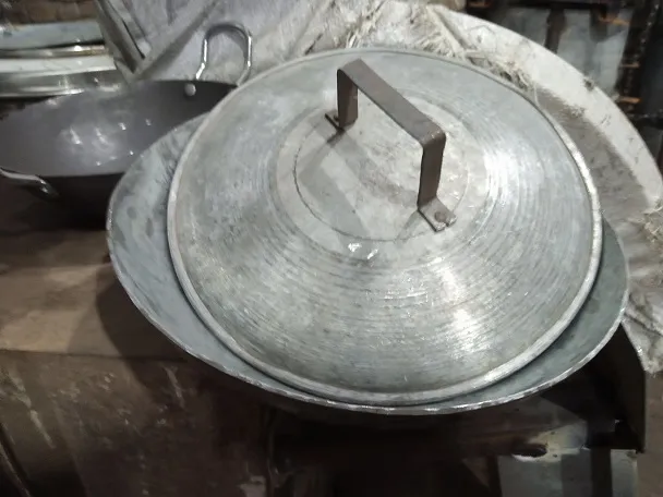 IRON%20MADE%20HOTEL%20STYLE%20KARHAI%20IN%20WHITE%20IRON%20COMPLATE%20SET%20(KARAHI,%20SPOON,%20and%20COVER%20AND%20SUNNI)%20%20BEST%20FOR%20MAKING%20KARAHI%20MUTTON%20KARAHI%20CHICEKN%20%20KARAHI%20,%20LIFE%20TIME%20WARRENTY%20ABOUT%20%20ZUNG%20RUST%20FREE%20%202.5%20-%20Image%206