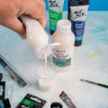 Mont Marte Fabric Paint Medium Premium 250ml (8.5 US fl.oz) MAMD0017. 