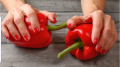 Bell Pepper,Capsicum,Shimla Mirch,Rainbow Blend Sweet Delicious Large Bell Peppers,Imported from CALIFORNIA Big Red Color Horizon Seeds, Heirloom Non-GMO Variety, for Starting Indoors and Outdoor Vegetable Garden by GREEN GOLD 10 Seeds.. 