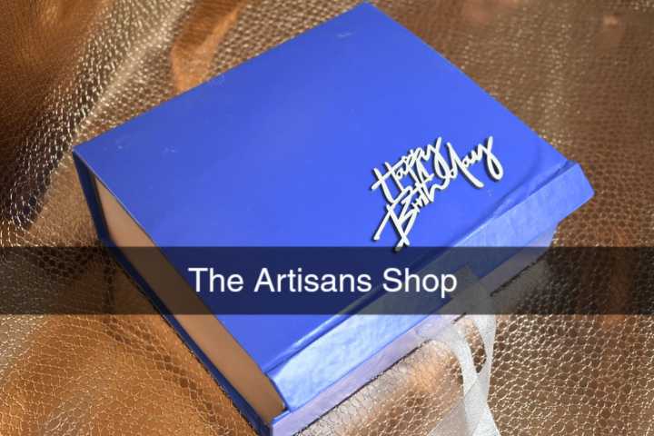 ribbon%20box/%20gift%20box/%20box%20with%20happy%20birthday%20tag/%20happy%20birthday%20gift%20box/%20size-%2012x10x4%20inches%20-%20Image%204