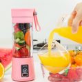 Portable Blender USB Rechargeable, Small Blender Single Serve, Personal Size Blender Travel Blender Juicer Cup 380ml. 