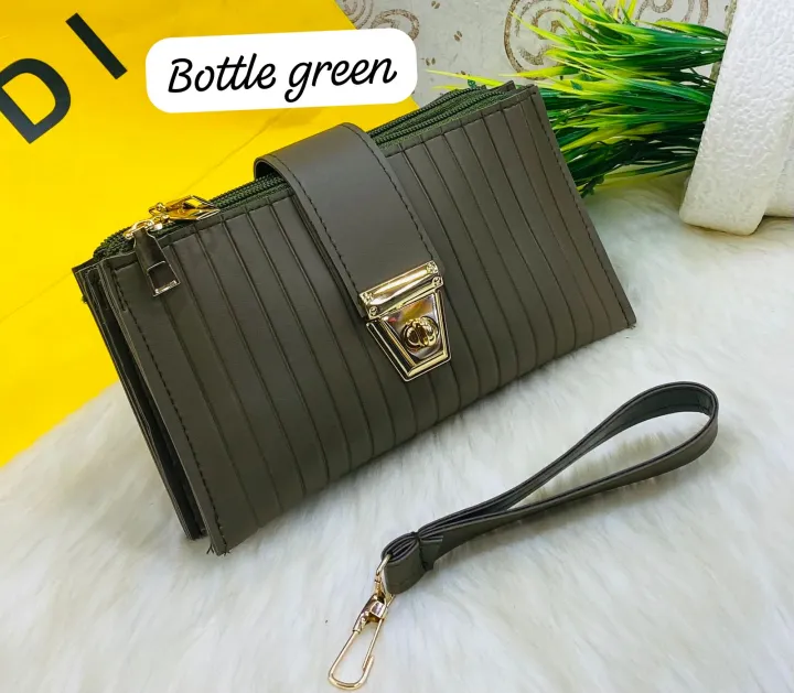 3%20Zipper%20Luxury%20Wallet%20For%20Woman's%20-%20Image%205