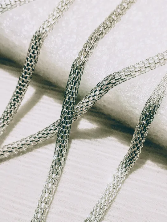 1%20Classic%20Silver%20Snake%20Chain%20Necklace%20%E2%80%93%20Fashion%20Jewelry%20%E2%80%93%20Lightweight%20&%20Glossy%20-%20Image%206