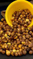 High-Quality Roasted Chana (Chickpeas) – Bhuna Chana with Shell, Nutritious and Crunchy, Roasted chana,
Roasted chickpeas, 
Roasted chana 1 kg
chana roasted, Black Chana, Bhuna Chana, chana roasted, high quality. 