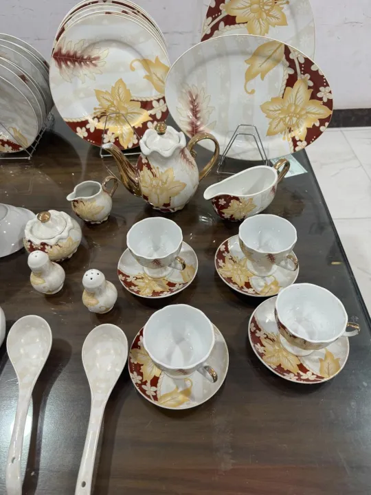 75%20Pcs%20Luxury%20Finish%20Ceramic%20Kitchen%20Dinnerware%20Set%208%20Persons%20Serving,%20Elegant%20Design%20Ceramic%20Dinner%20Set%20Best%20for%20Gifting%20-%20Image%207