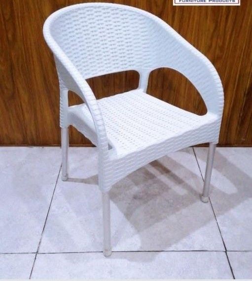 Plastic%20Chair%20Bravo%20in%20Excellent%20quality%20white%20color%20-%20Image%202