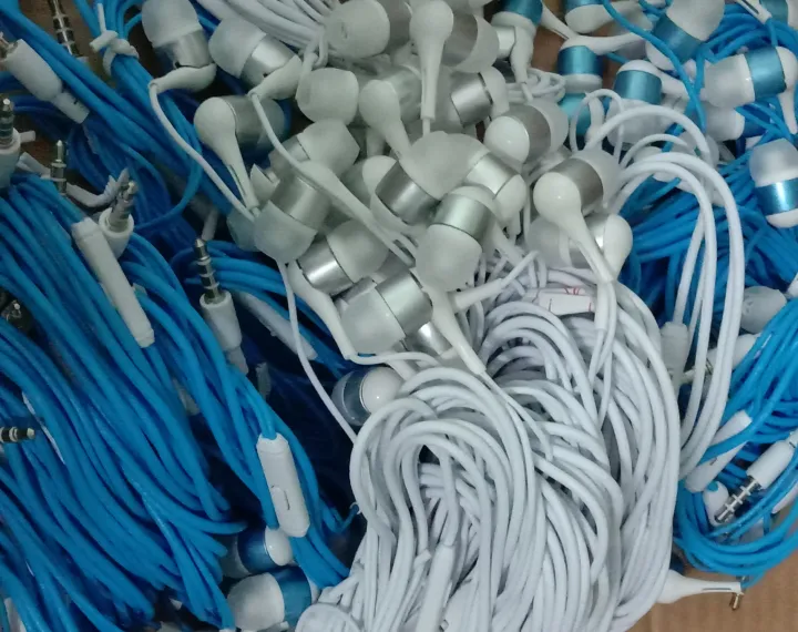 Super%20Bass%20Handsfree%20supported%20with%20all%20devices%20-%20Image%205