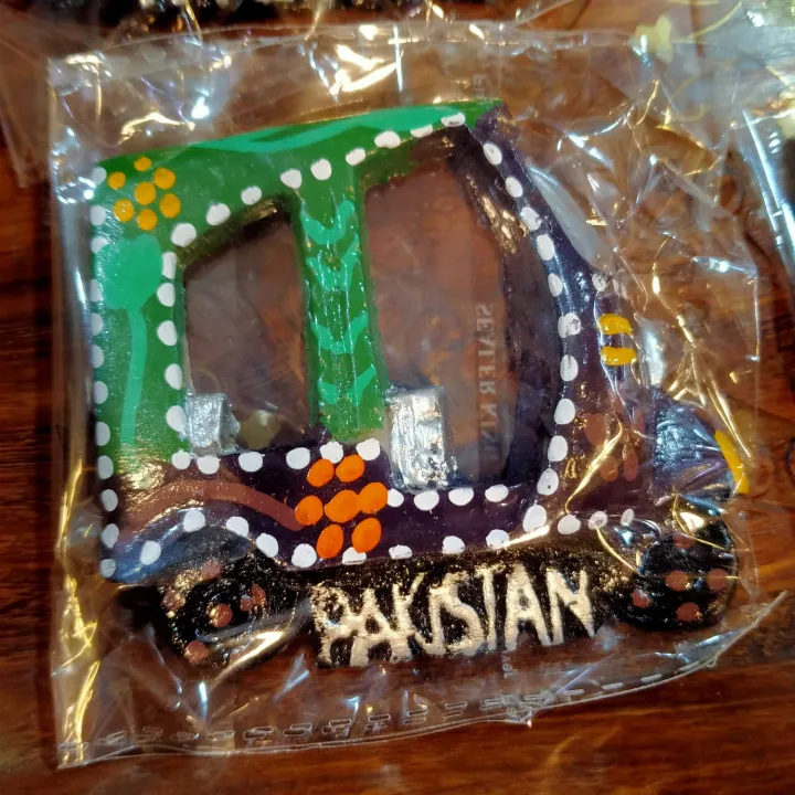 Truck%20And%20rikshaw%20Fridge%20Magnets%20%20(3%20pcs%20set)%20Cultural%20/%20Handicraft%20/%20Traditional%20/%20Vip's%20Creation%20-%20Image%204
