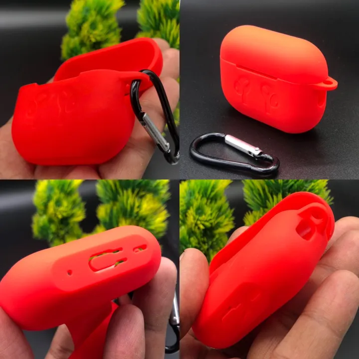 Silicone%20case%20Compatible%20with%20Airpods%20Pro%202%20%5B2nd%20generation%5D%20with%20hanging%20clip%20-%20Image%203