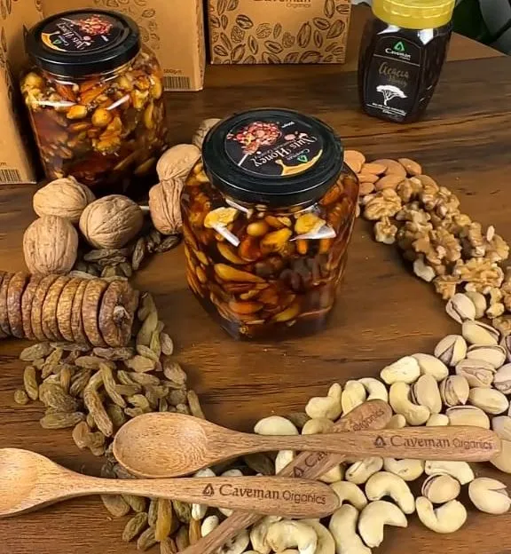 Nuts%20Honey%20100%25%20organic%20made%20with%20Akhrot%20badam%20honey%20dry%20apricot%20500g%20-%20Image%204