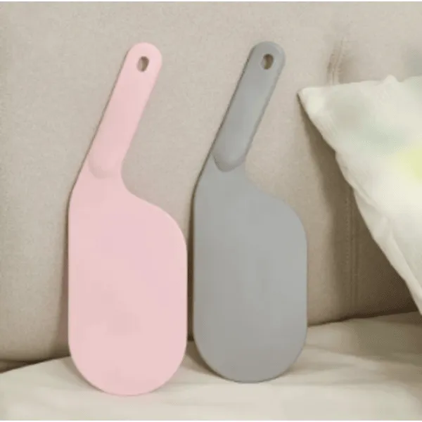 Bedsheet%20Tucker%20Tool%20%E2%80%93%20Easy-to-Use%20Tucker%20for%20Bedsheets,%20Perfect%20for%20Smooth%20&%20Wrinkle-Free%20Bedding-The%20Bed%20Sheet%20Tucker%20Tool%20is%20a%20helpful%20tool%20for%20bed%20making,%20including%20changing%20sheets,%20changing%20skirts,%20and%20organizing%20items.%20-%20Image%204