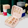 Small Jewellery Box - Mini Jewelry Storage Box - Mini Travel Jewellery Boxes Case - Latest Jewelry Organizer Box - Portable Faux Leather Jewellery Storage Box Organiser for Women Girls - Hair Accessories. 