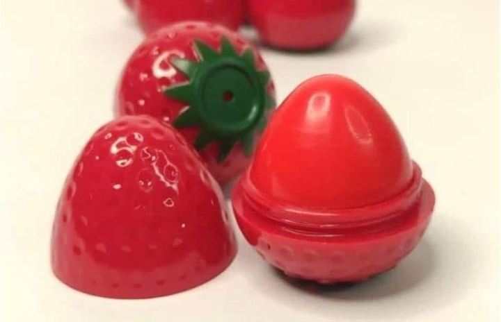 Strawberry%20Shape%20Lip%20Balm%20Softer%20Lips%20Pink%20-%20Image%204